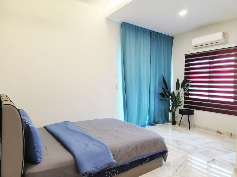 Holiday home 10min To Town 4br20pax Mahjong Game Karaok Ipoh