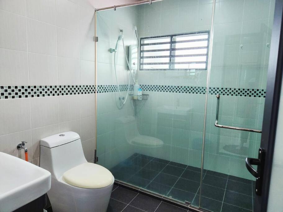 Holiday home 10min To Town 4br20pax Mahjong Game Karaok